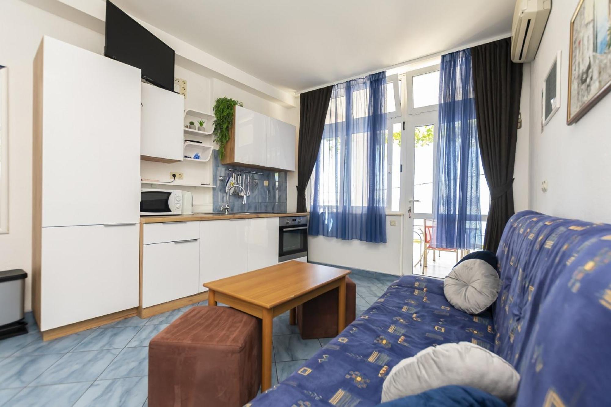 Apartments Hope Dugi Rat Eksteriør billede